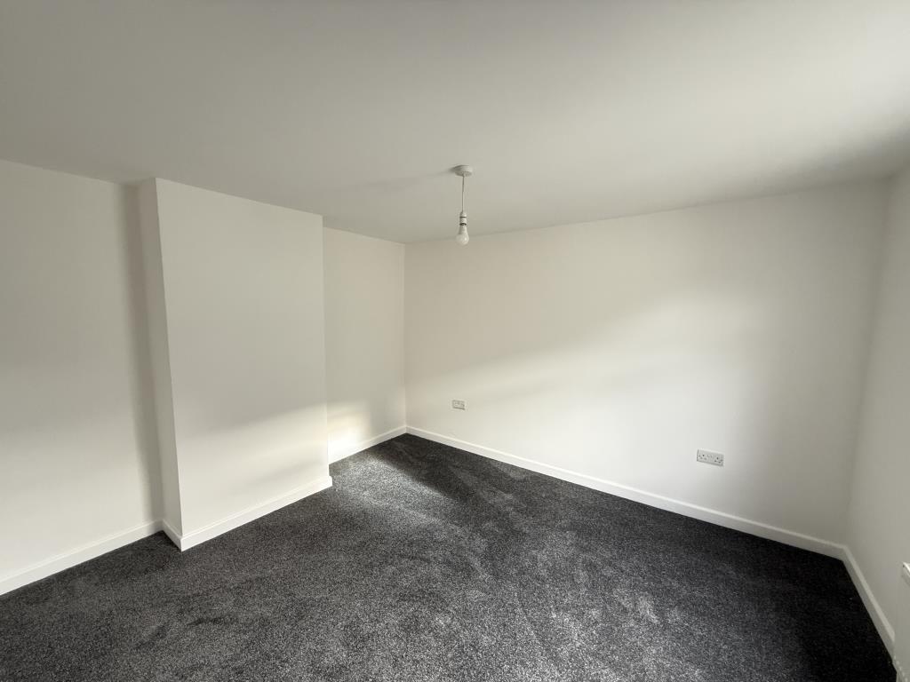 Lot: 157 - SEMI-DETACHED TWO-BEDROOM HOUSE FOR INVESTMENT OR OCCUPATION - Smooth painted white walls and grey carpet